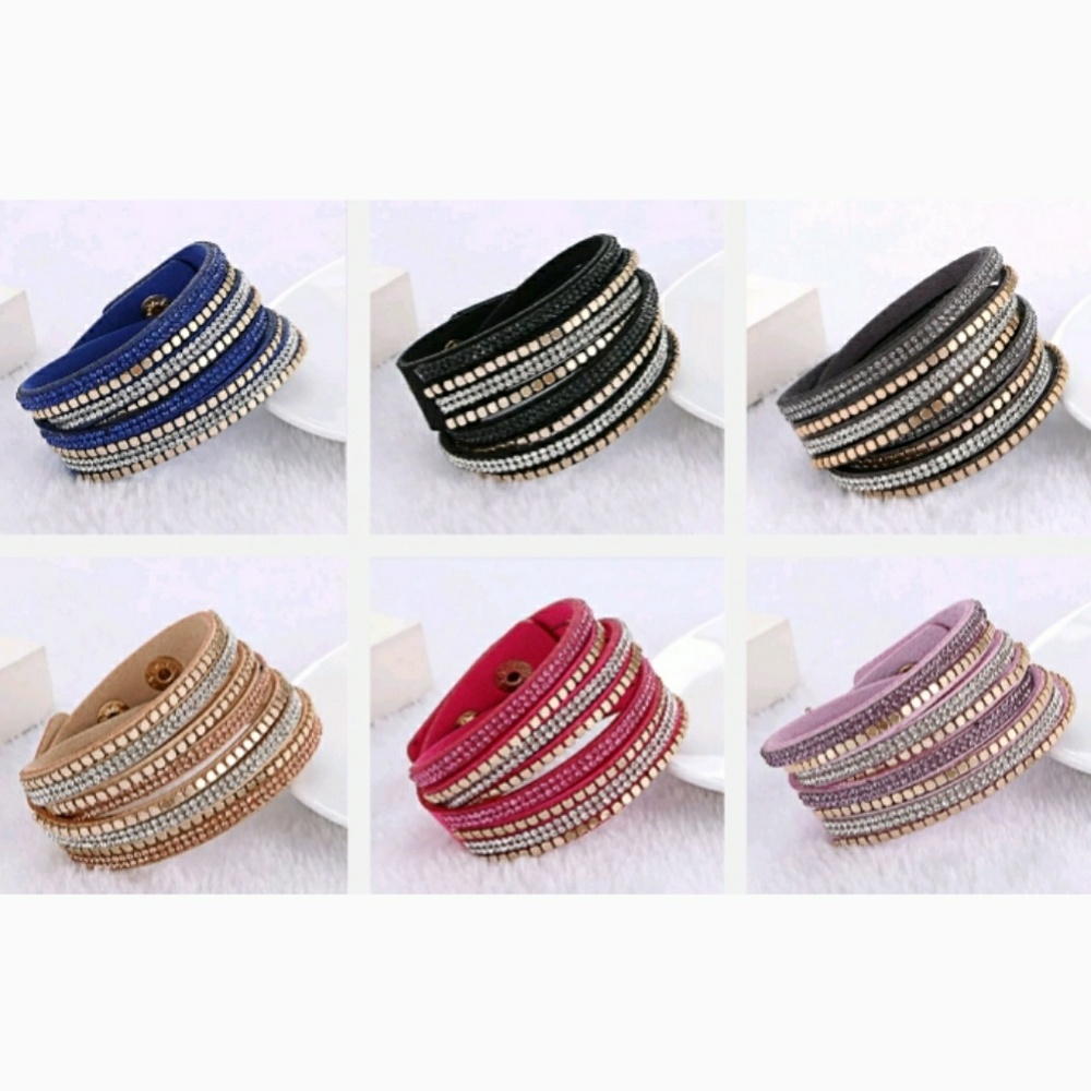 🎀3/$22🎀 Layered Rhinestone Rivet Wrap Bracelet - Picture 2 of 4